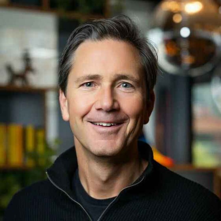 cover art for 828: Richard Reeves: For Boys and Men: support and love over misunderstanding