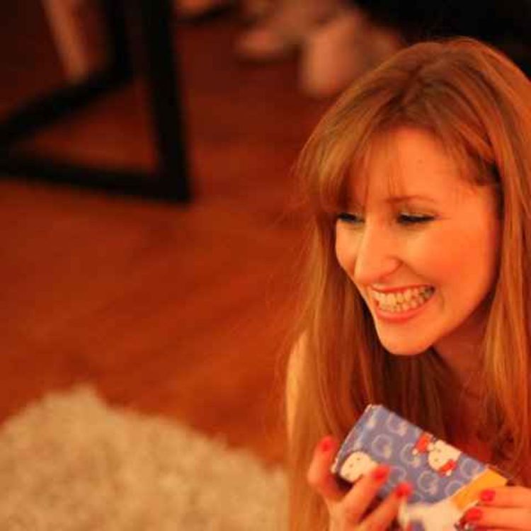 cover art for Valérie, raélienne, est-elle une esclave sexuelle ? Partie 2