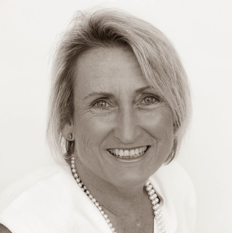 cover art for Michelle Deroubaix , Giving Nurses a strong foundation E04