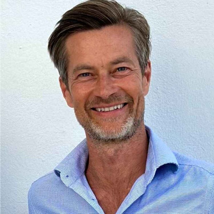 cover art for Slik fikk han Martin Ødegaard og Casper Rudd med på laget. Recharge Health i vinden til tross for trusler om toll, samt liten støtte fra Innovasjon Norge.