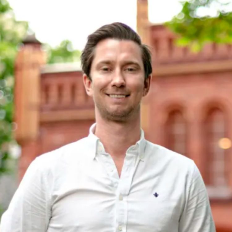 cover art for Fra konsulent til suksessfull sex-tech-gründer: Slik bygde Jens Petter Wilhelmsen “The Handy” fra 0 til 75 MNOK i omsetning og salg til PE-selskap