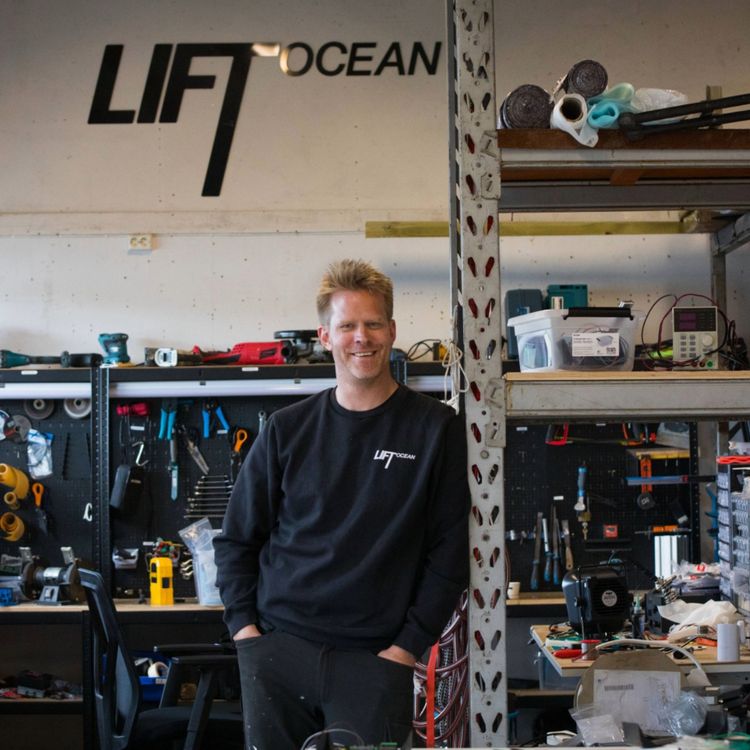 cover art for Fra oppbud til comeback: Slik var det å stå i det og å starte Lift Ocean på nytt igjen