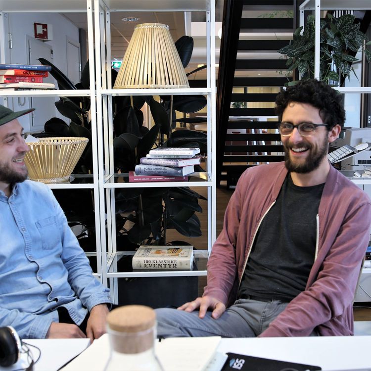 cover art for B2B-salg: Slik skaffer Daniel Butler i Socius store bedriftskunder.