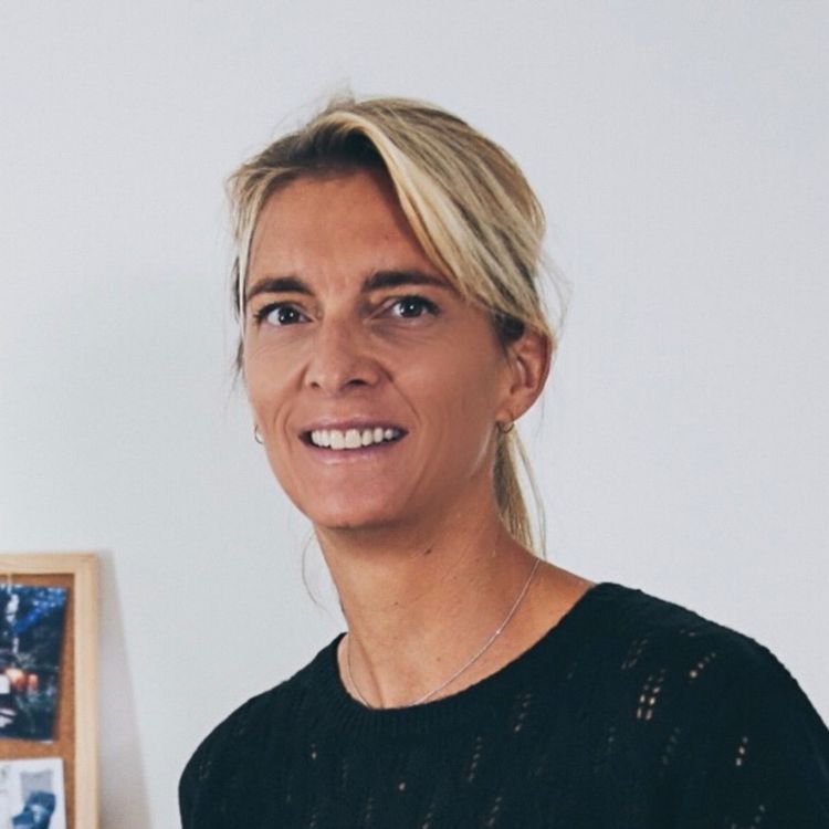 cover art for #34 - CRÉATRICE D'UNE MARQUE DE MODE : Anne-Sophie NAJDA ROQUETTE : être sympa