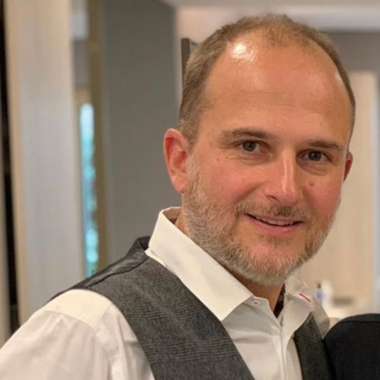 cover art for #73 - COIFFEUR - Bastien DENIS : La prise de risque