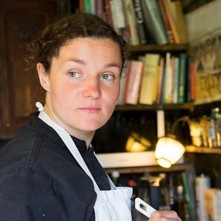 cover art for #87 - CUISINIÈRE-TRAITEUR : Fantine OLIVIER - L'engagement