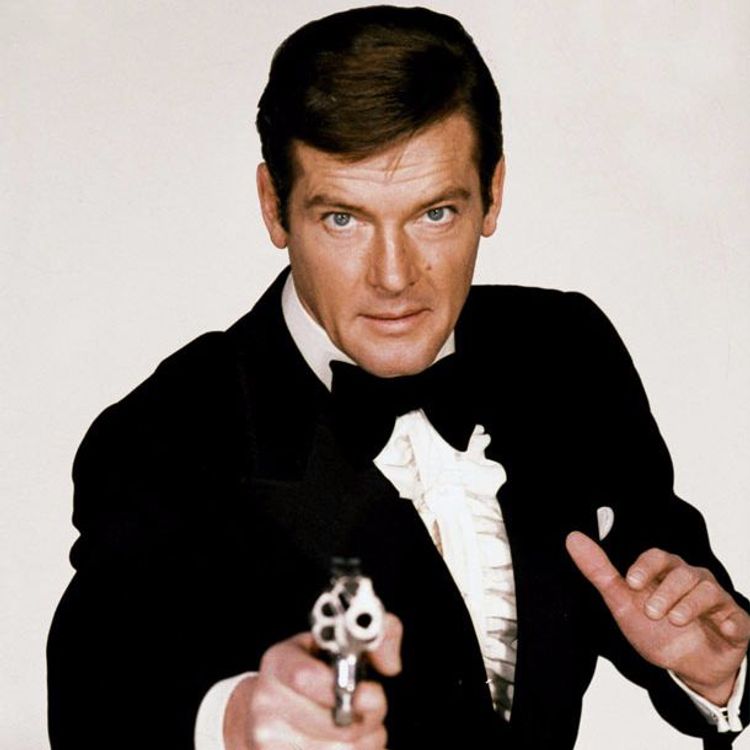 cover art for Roger Moore - Le portrait