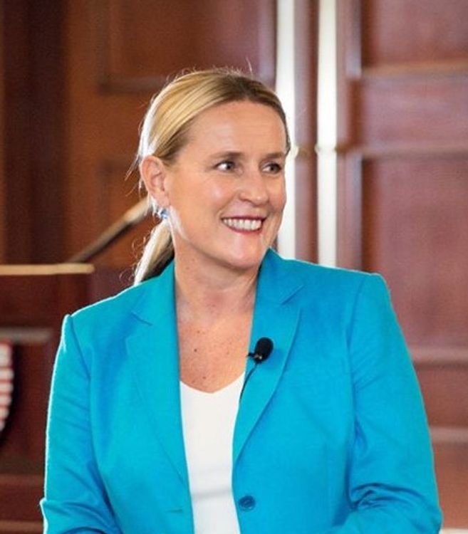 cover art for Laura Zarrow with Iris Bohnet on 'What Works: Gender Equality by Design'