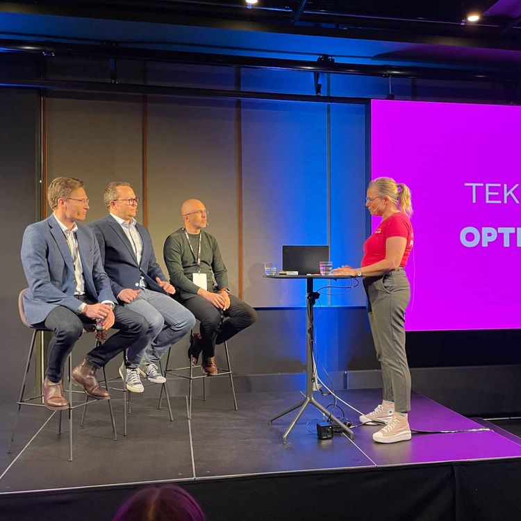 cover art for TEKNOLOGIOPTIMISTENE - Live podcast på Techday - En konferanse i regi av Statnett