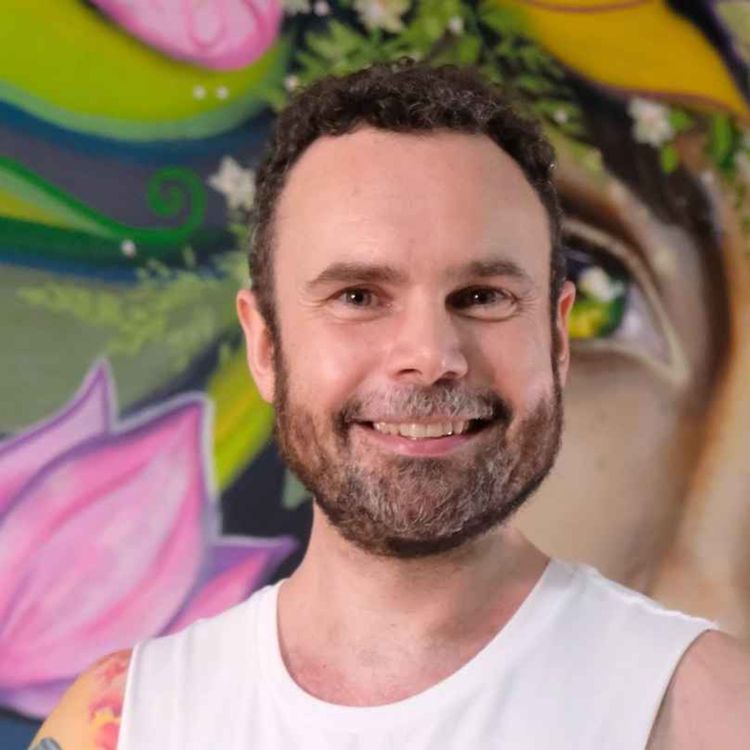 cover art for Building a Yoga Community in Medellín: Andrew Singer’s Story | Ep. 131