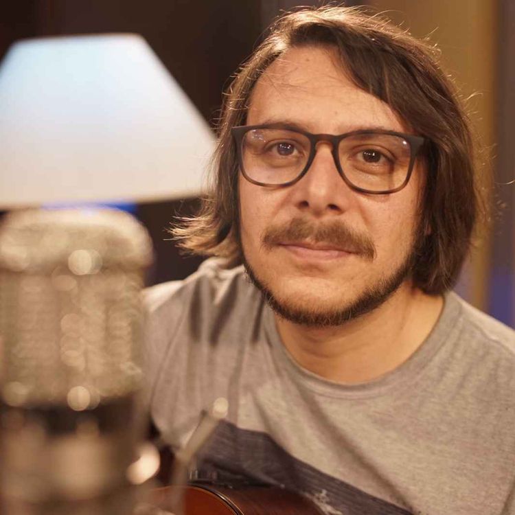 cover art for ALE RIVAS: DE BÉLGICA A BOLIVIA, Alejandro Rivas en Radio París La Paz