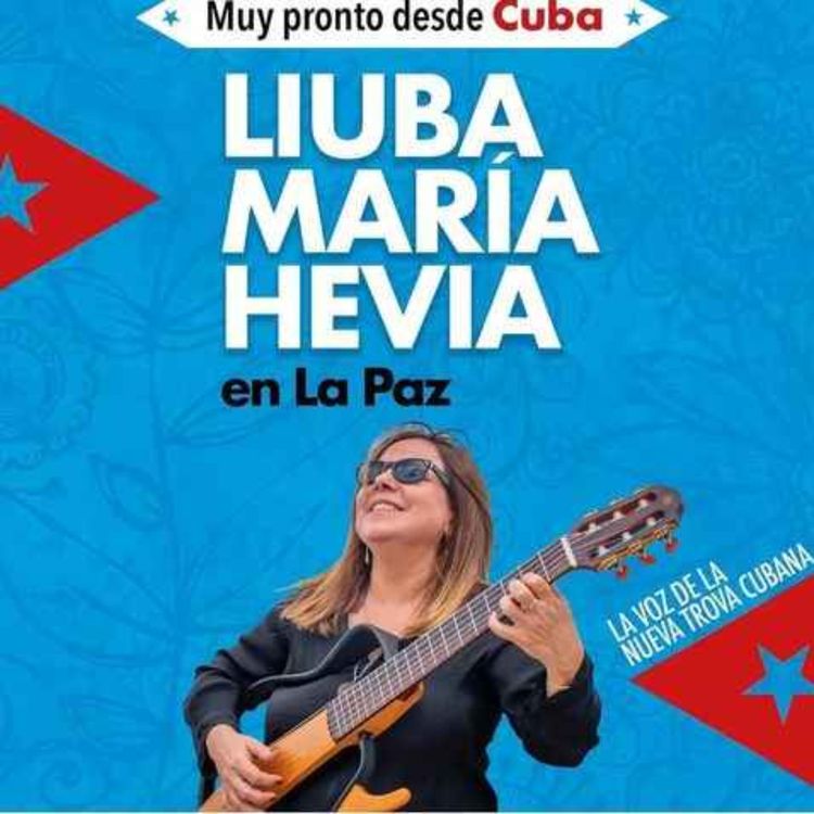 cover art for Liuba María Hevia en Bolivia, una entrevista para Radio París La Paz