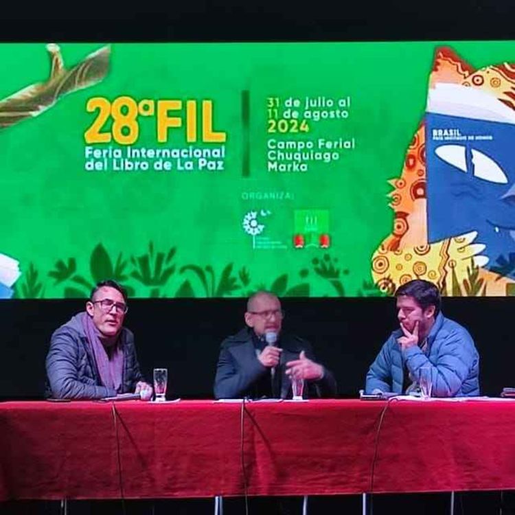cover art for LECTURA, ESE DIÁLOGO NECESARIO, Ariel Claros y Renato Cisneros en Radio París La Paz