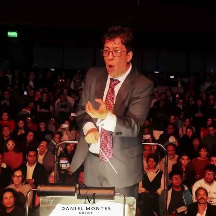 cover art for UN NUEVO LÍDER PARA LA ORQUESTA SINFÓNICA NACIONAL, Daniel Montes en Radio París La Paz