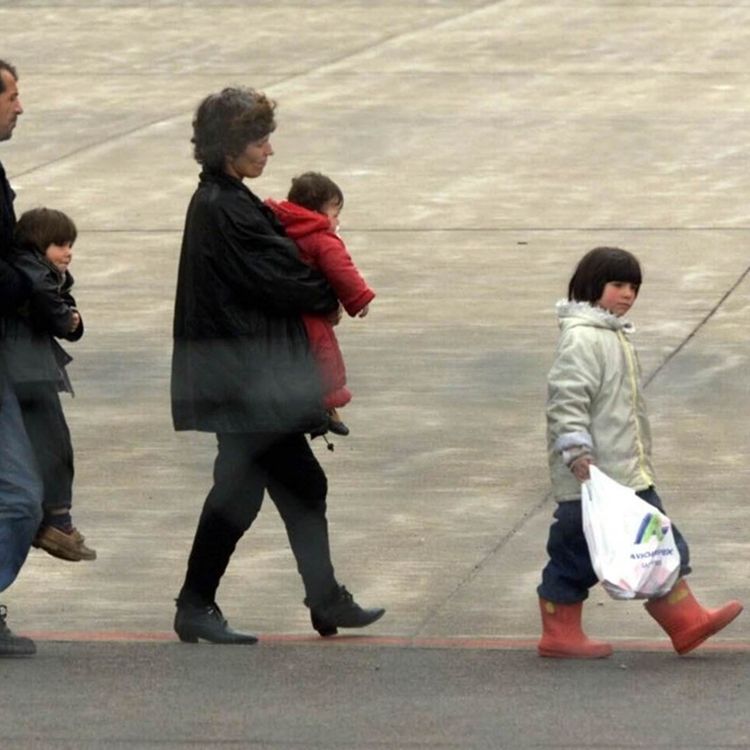 cover art for Den stora flyktingströmmen på 90-talet