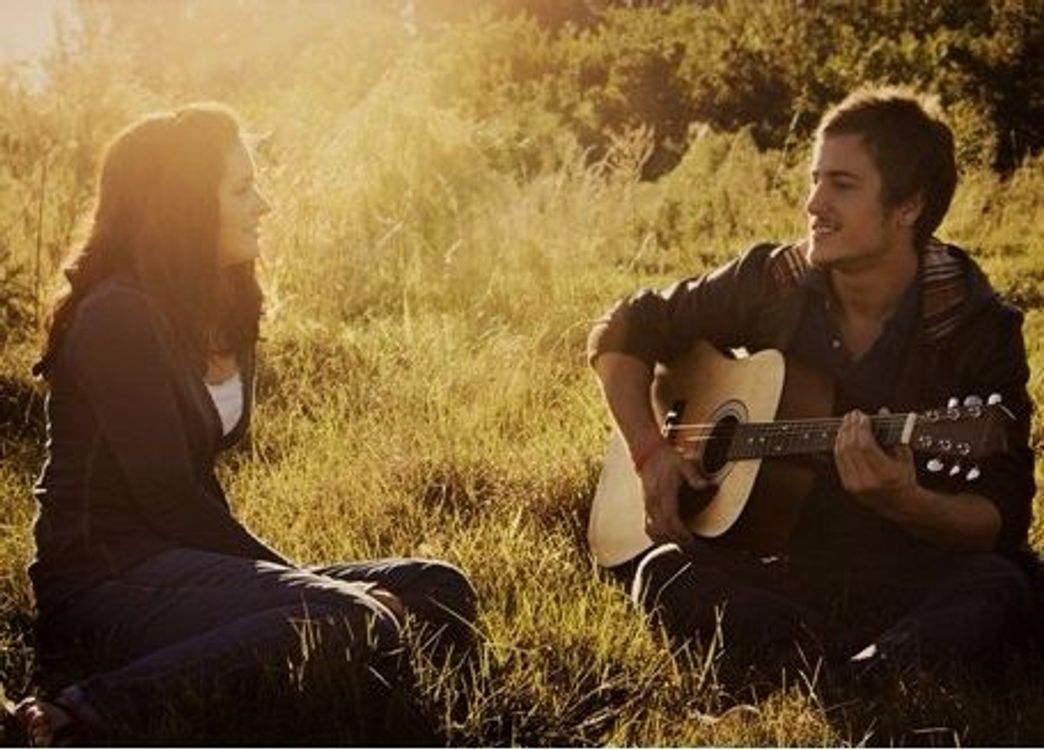 cover art for 一见钟情,彼此深信