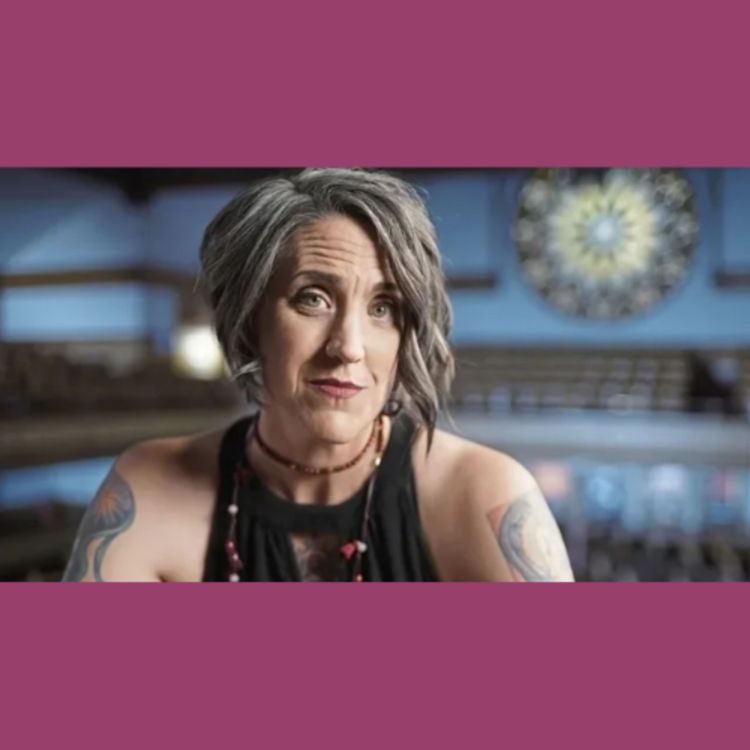 cover art for Nadia Bolz-Weber, une femme pasteure qui décoiffe