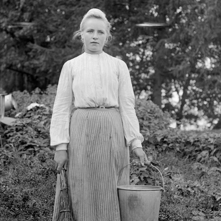 cover art for 1:12 Märkligheter i Småland (och Ydre)