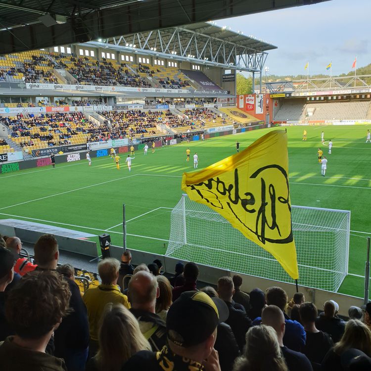 cover art for E96 - Sonarnas show mot Kindbergs hopkok