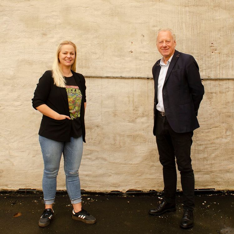 cover art for Eivor Evenrud og Stein Olav Henrichsen om rasistisk benk, Nasjonalmuseets åpningsutstilling og «Ways of Seeing»