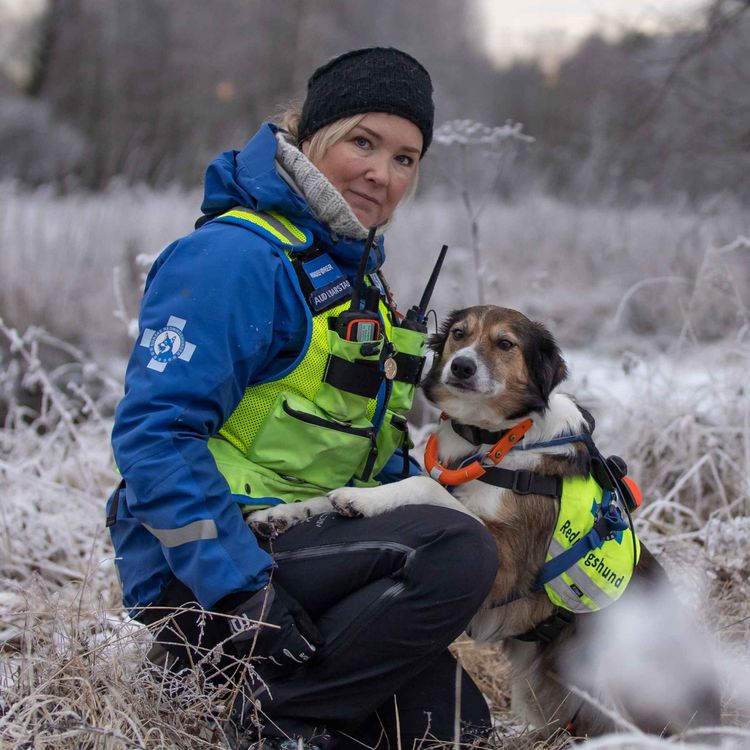 cover art for #12 - Aud Ingebjørg Barstad - Redningshund spesial