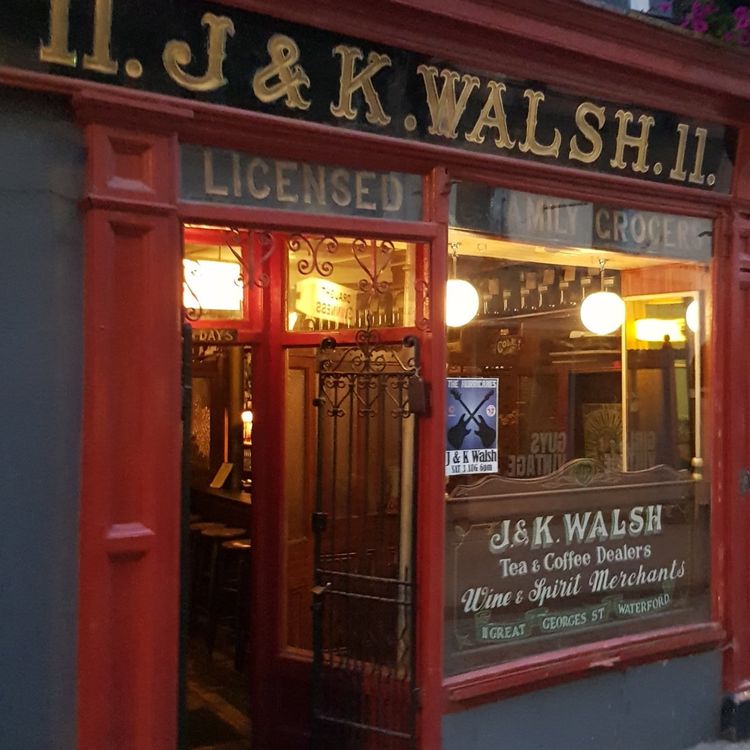 cover art for A few Pints about the Irish Language