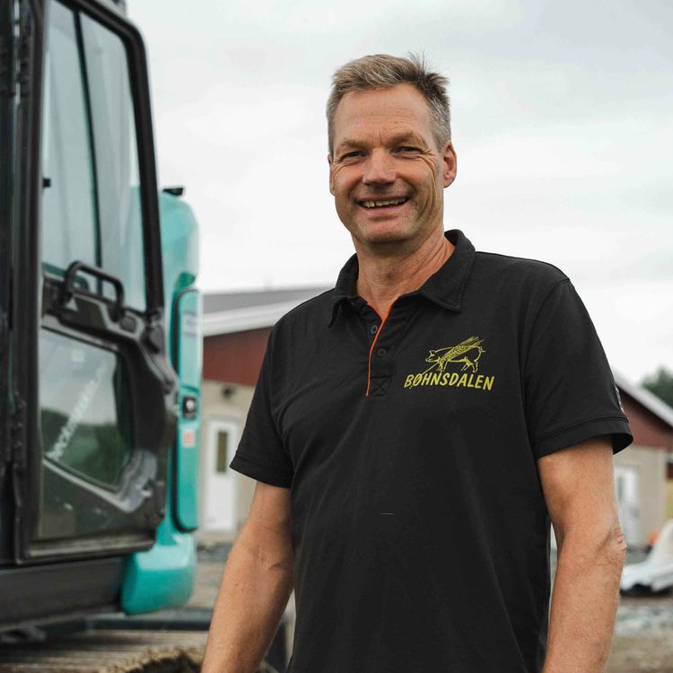 cover art for Grisepodden: Harald Bøhnsdalen bygger nytt grisehus