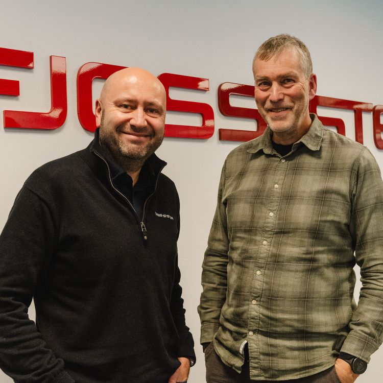 cover art for 90 års avlshistorie og fremtidsplaner med Geno