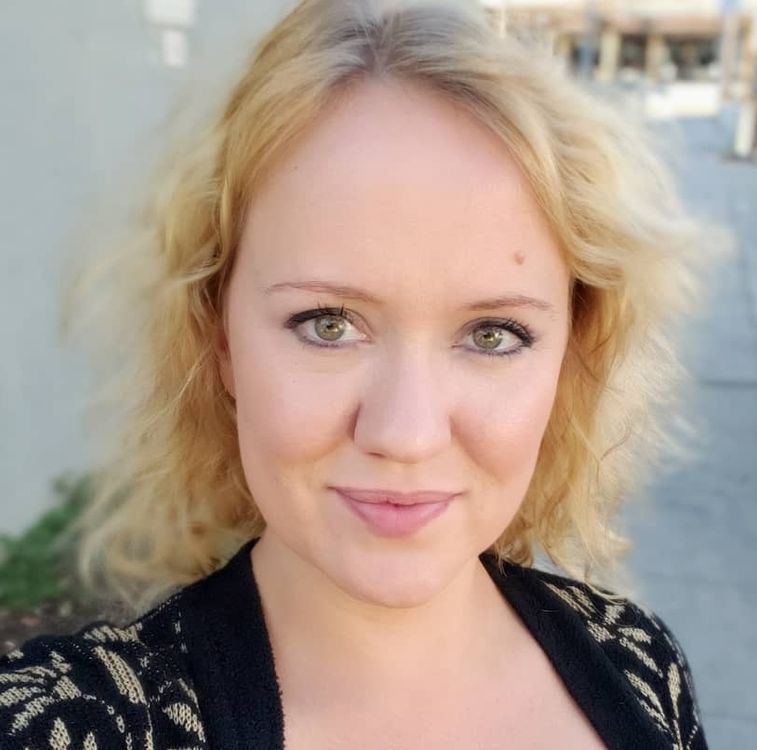 cover art for A Journey Through Her Lens: A Chat with Aria Noelle Curzon