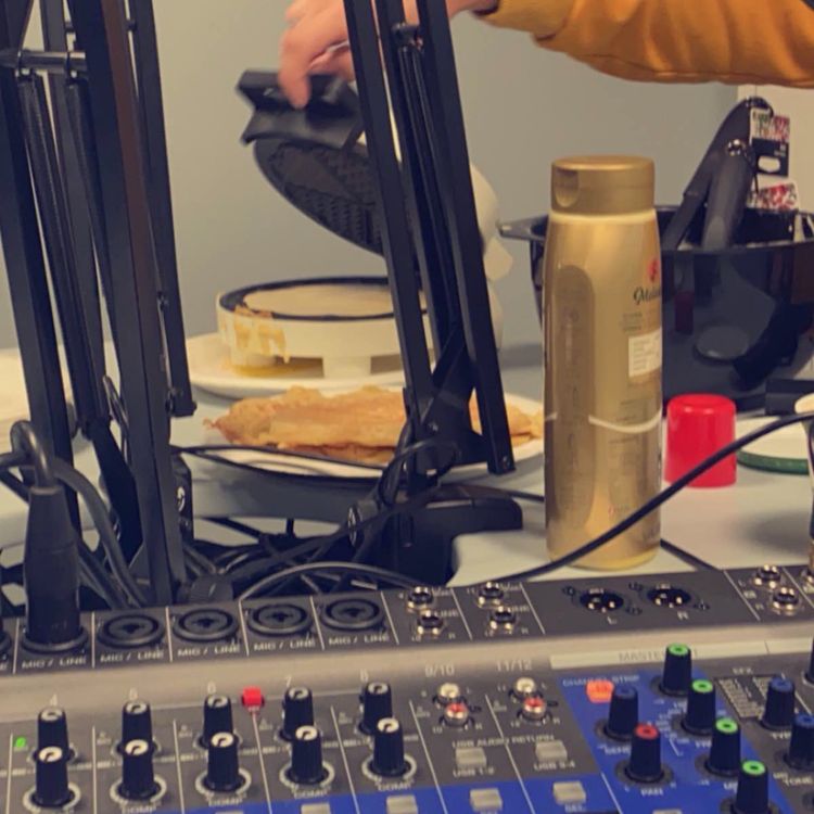 cover art for PotitPodden  Episode 69 - Waffle Express Norway 