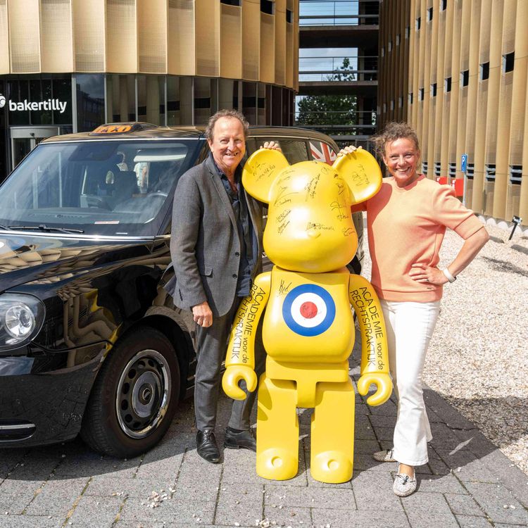 cover art for Met Kid aan tafel - Actualiteiten Arbeidsrecht met Jolijn van den Bosch Deel 2