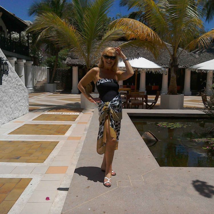 cover art for ANNE ASTON, from TV's The Golden Shot, interview