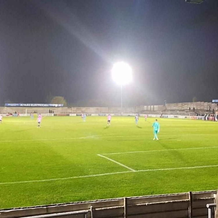cover art for Foot In The Opposition Camp - Chesham United (A)