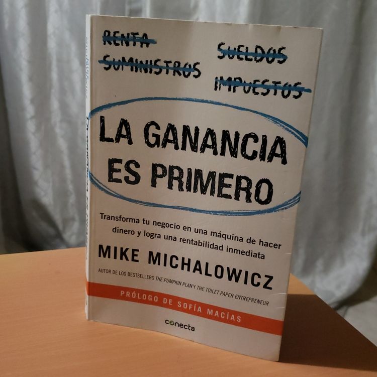 cover art for 002 || La Ganancia Es Primero