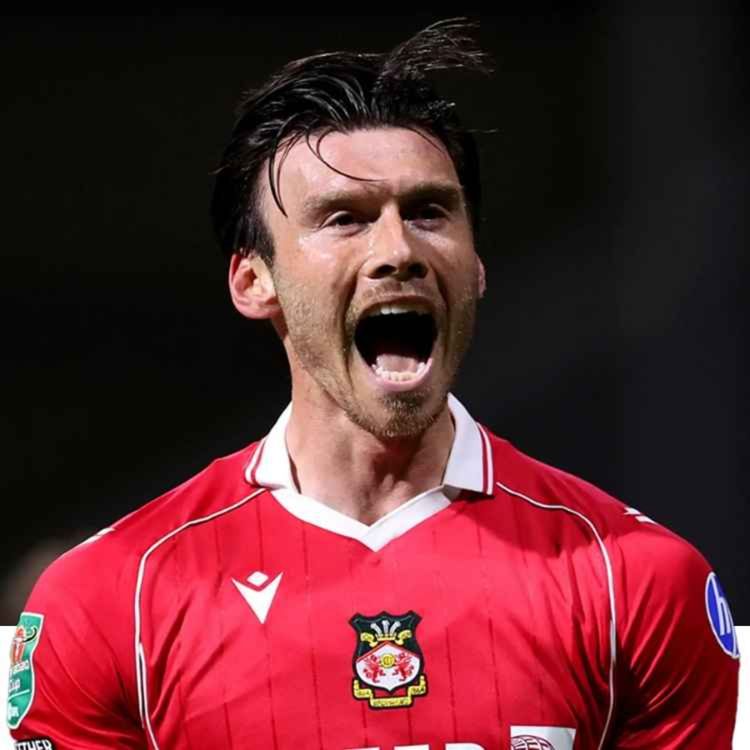 cover art for Episode 249 - Wrexham AFC beat Milwall! Plus transfer latest, Racecourse lease and a goodbye to Ollie