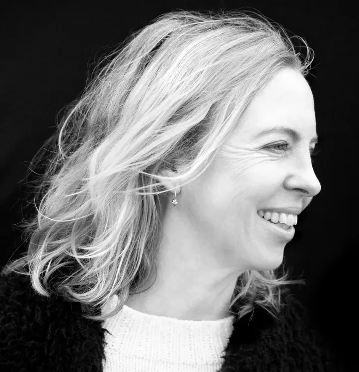 cover art for 103. Børn kommer med en kodning om kærlighed, lys og en fornemmelse for hvad vi skal nu - Karin Haugaard 