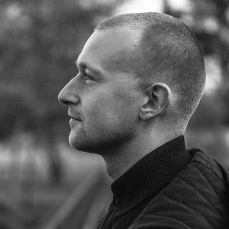 cover art for 142. Drømme som terapeutisk spejl - til det ubevidste og det kollektive. Med psykolog og psykoterapeut Emil Grinder-Hansen