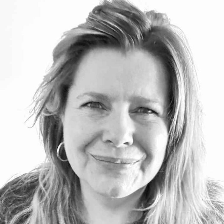 cover art for 144. Fra lockdown i Tiny House i Canada til homøopat på Djursland – en samtale om helbredelse, kriser og modet til at gå alternative veje