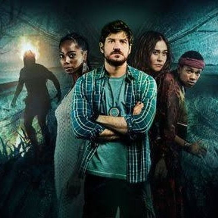cover art for #55 - CIDADE INVISÍVEL | Entenda porque você precisa assistir essa série, se está estudando português.