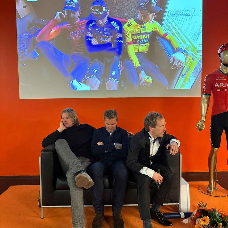 cover art for Kop over Kop vanaf het Wielergala: met Demi Vollering 