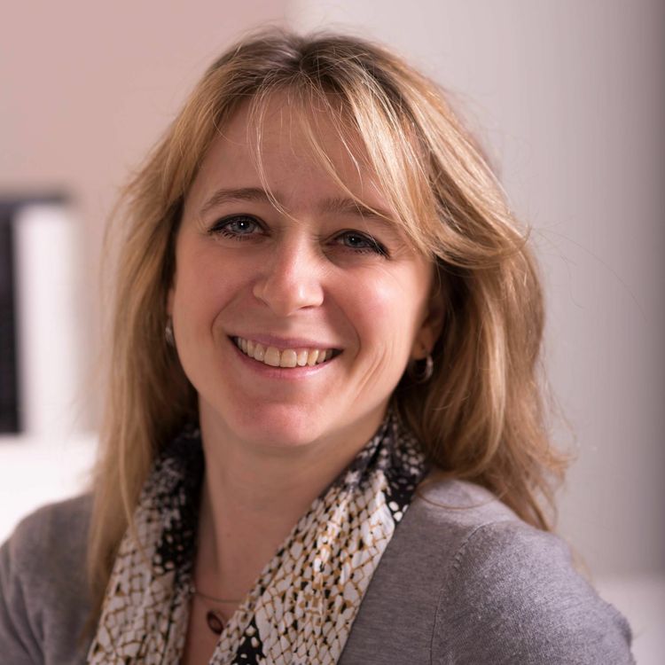 cover art for Martine Colas, l’artiste belge aux multiples casquettes