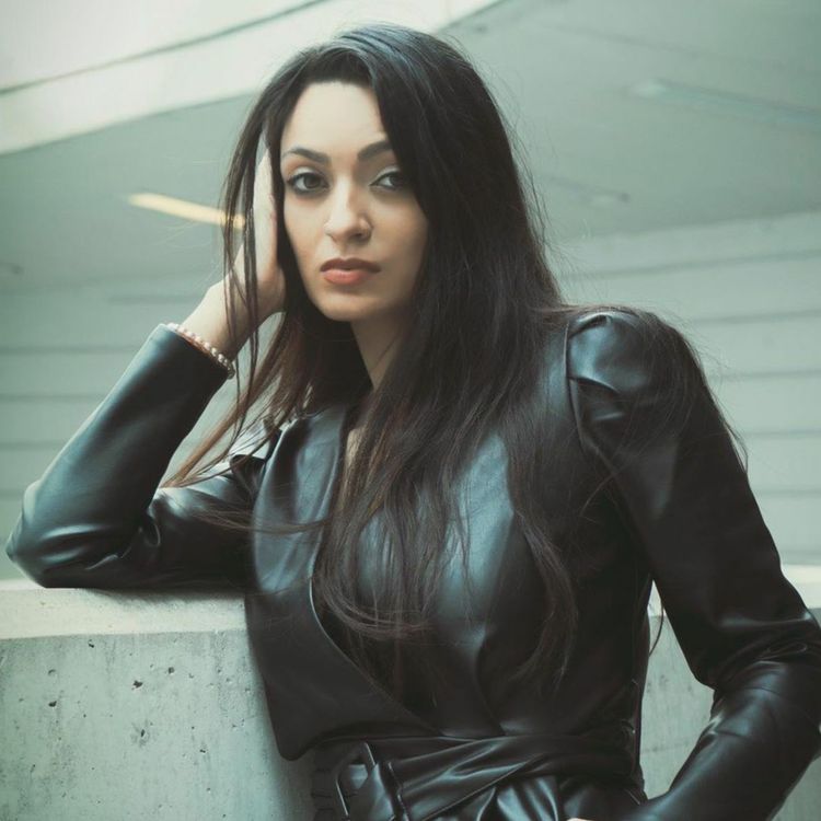 cover art for Naala,la chanteuse qui voudrait changer des vies