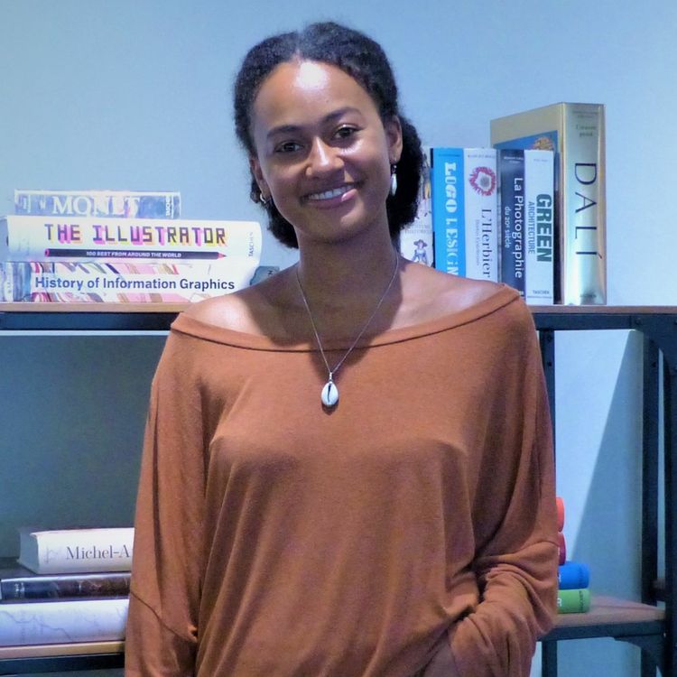 cover art for La chanteuse belgo-guinéenne Estelle Baldé met plein de couleurs dans la grisaille du plat pays