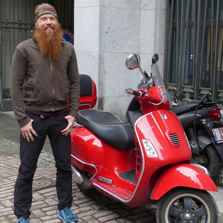 cover art for Jean Dujardin va traverser l’Afrique à vélo