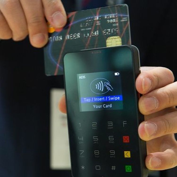 cover art for 393 - Carte bancaire à l'Esther Académie - Roue libre