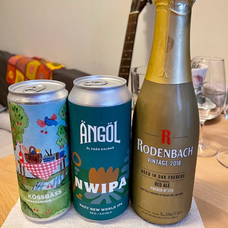 cover art for Ep. 30 - Somriga tösstsläckare, passionerad frukt, foeders och majonnäs