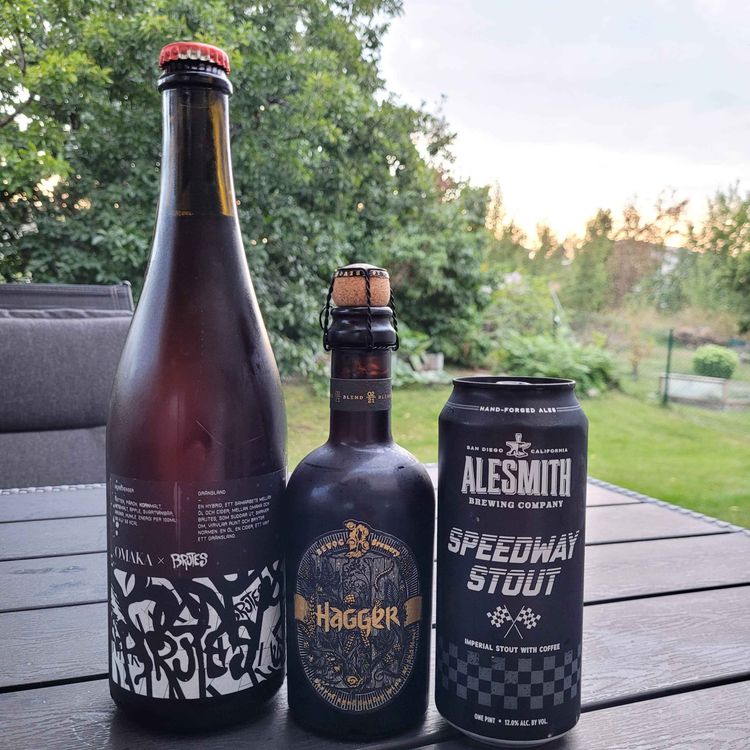 cover art for Ep. 31 - Somriga lyxöl, omaka explosioner, bourbonbonanza och billig speedway