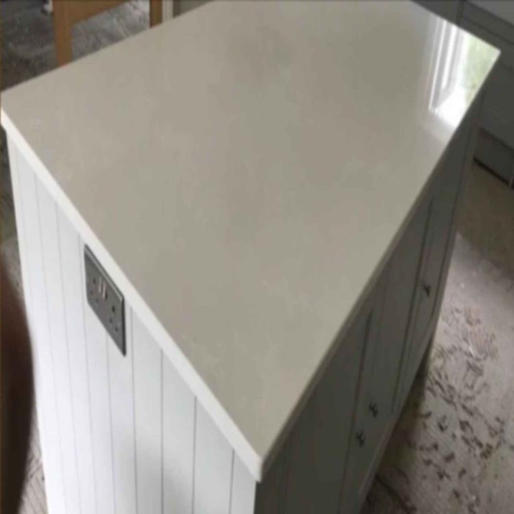 cover art for Bianco Stratus – Kvartskompositt Benkeplate