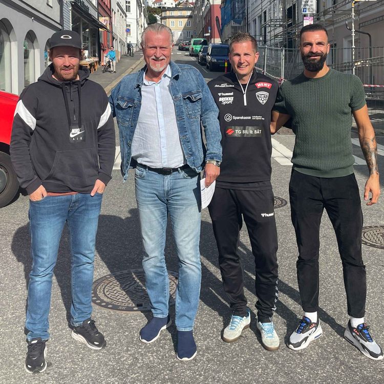 cover art for – Han ville jeg skulle komme inn på banen på en hest