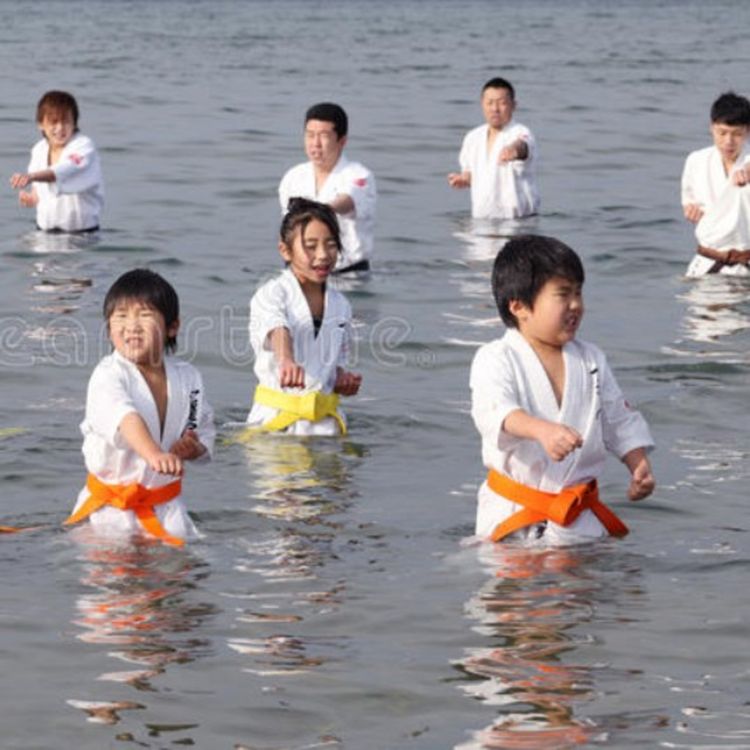 cover art for TOP 40 COMBAT & FITNESS HACKS.